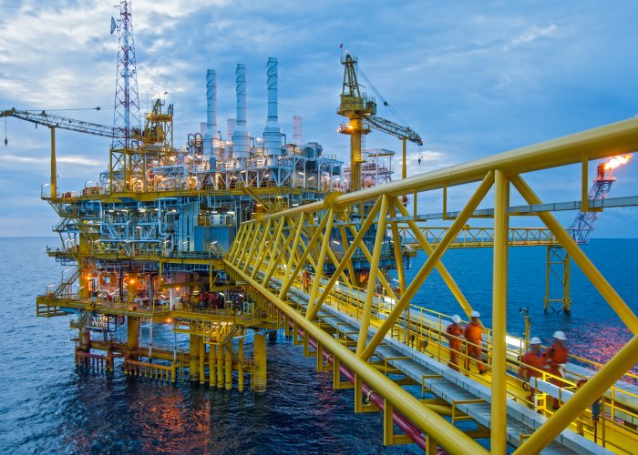 Oil and gas transfer platforms